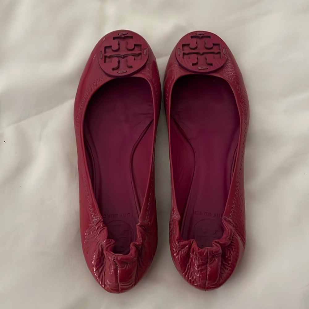 Tory Burch magenta patent Minnie ballet flat